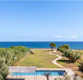 6 bedroom villa with pool and sea views near Noto, Sicily, sleeps 12